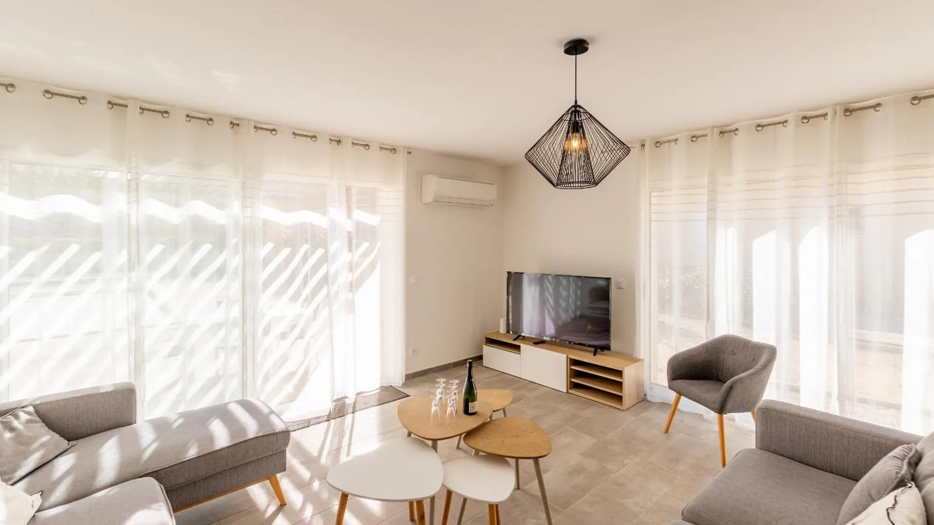 Nouveau ! Villa Des Vignes Piscine & Clim Salavas France